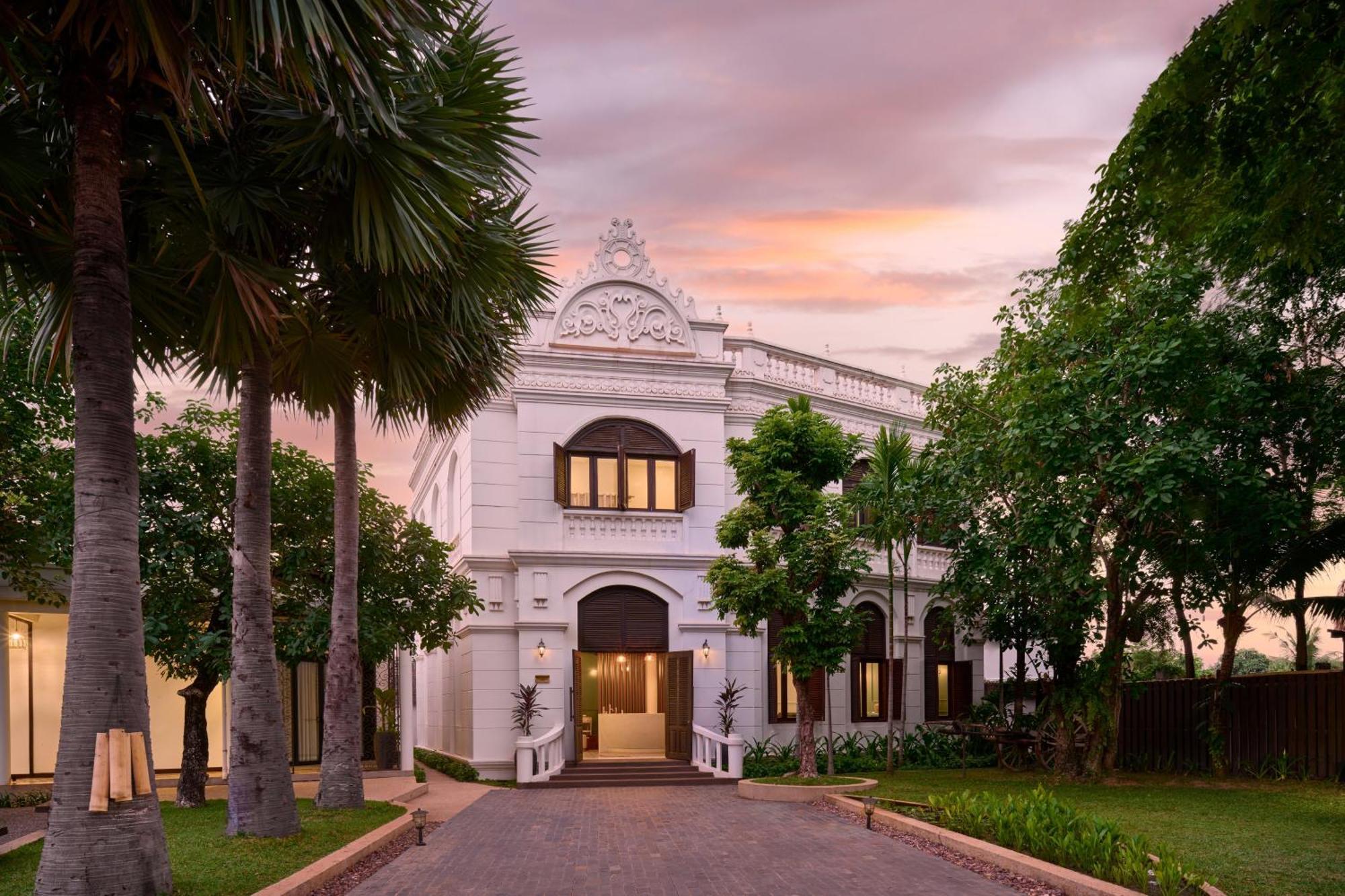 Resort The Embassy Angkor &