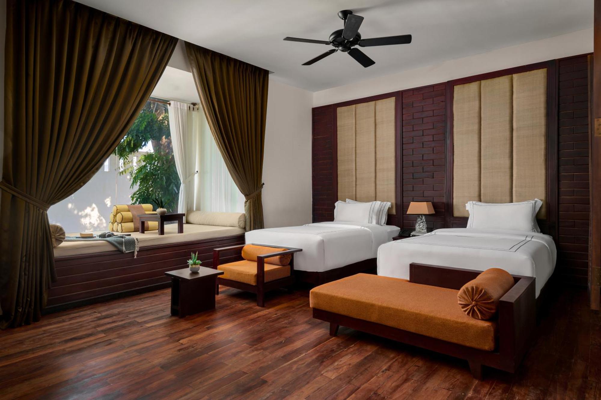 The Embassy Angkor & 5* Siem Reap