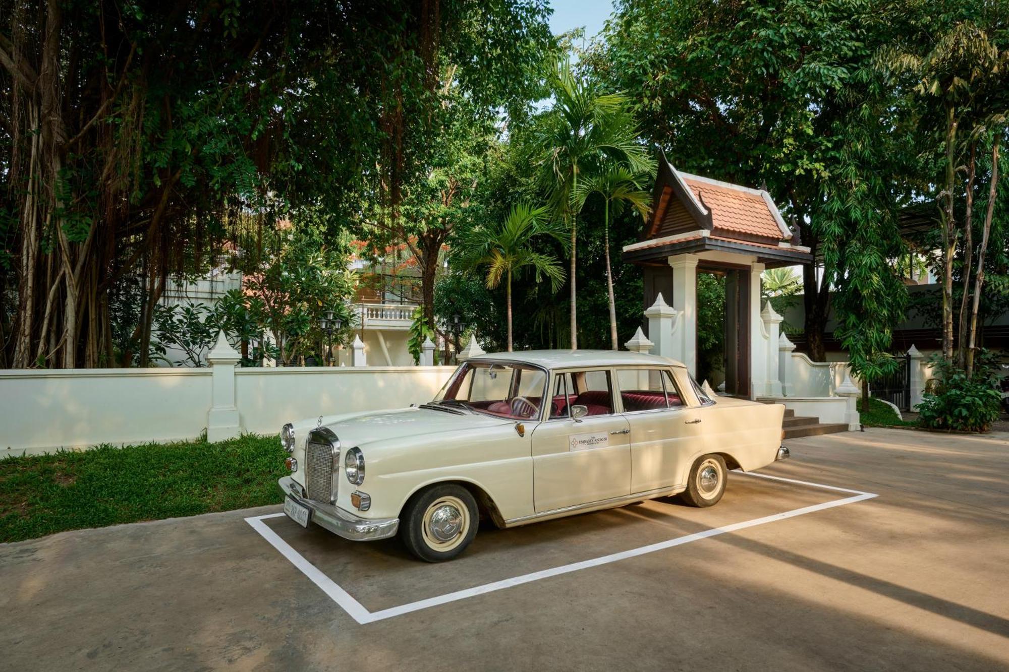 Resort The Embassy Angkor & 5*